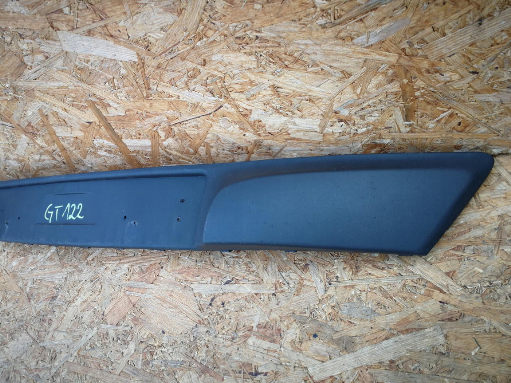 OPEL CORSA D LIFT 12- LISTWA ŚRODKOWA NAKŁADKA ZDERZAKA PRZÓD 13286039