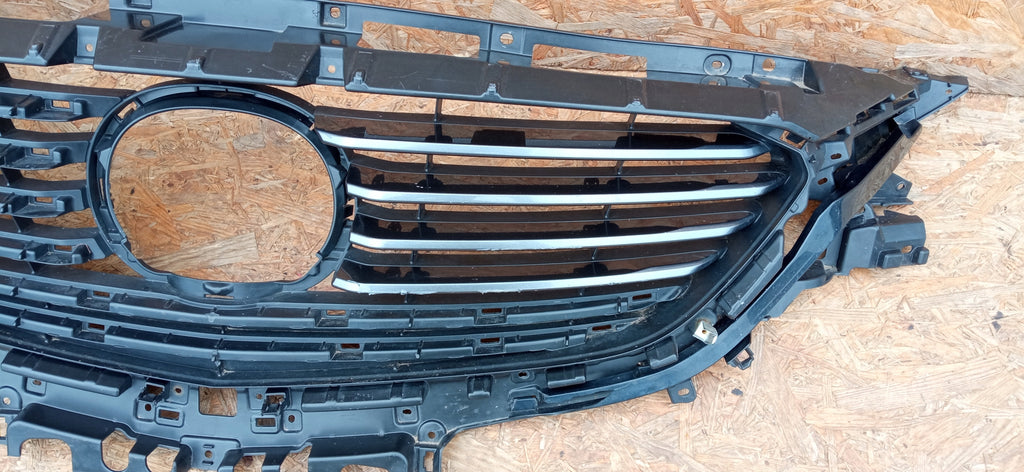 MAZDA 6 III GJ LIFT 15- ATRAPA KRATKA GRILL ZDERZAKA PRZEDNIEGO G46L-50172