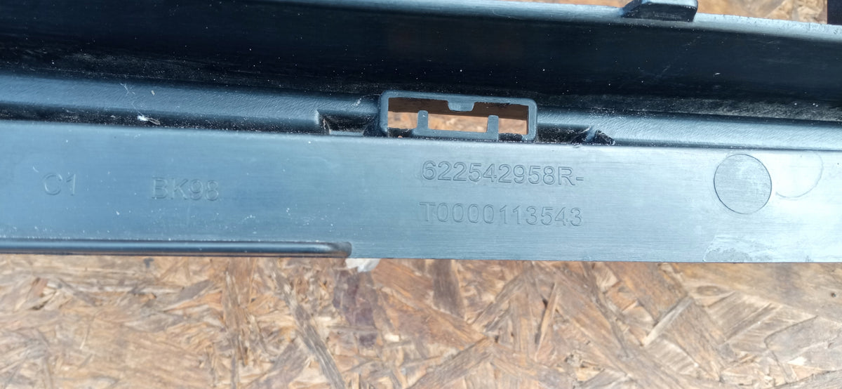 Renault Clio IV 4 12- Kühlergrill Gitter Mittlere Grill 622542958R — Foto 11 von 11