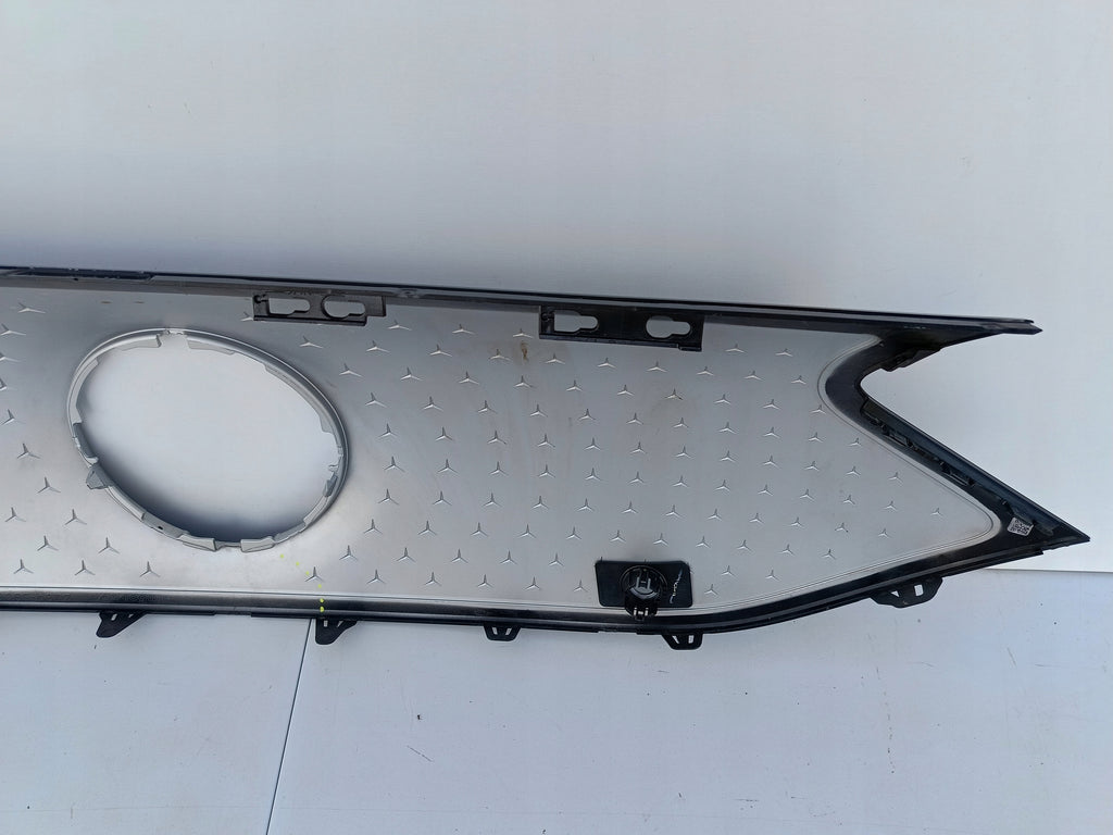 MERCEDES EQE W295 V295 22- ATRAPA GRILL ZDERZAKA PRZEDNIEGO PDC A2958883500
