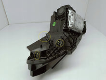 Laden Sie das Bild in den Galerie-Viewer, Volvo EX30 EX-30 23- LAMPA PRAWA PRZÓD PRZEDNIA FULL LED EU 80000628