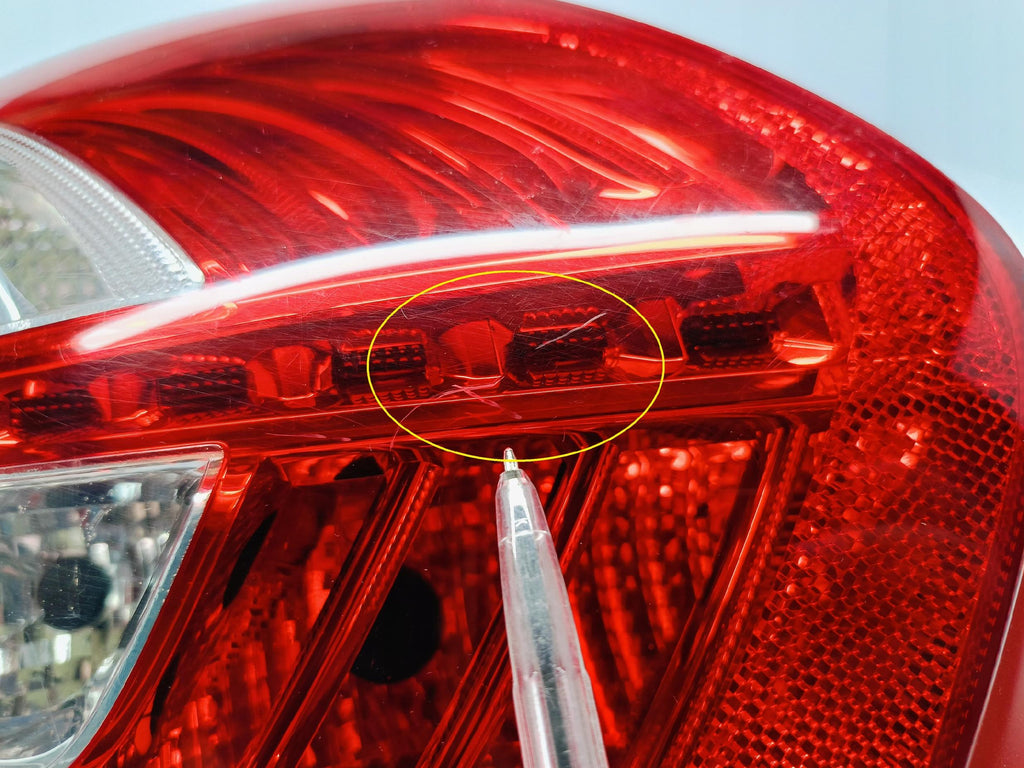 PEUGEOT 208 I 12- LAMPA LEWY TYŁ LEWA TYLNA EU 9672628280