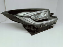 Załaduj zdjęcie do przeglądarki galerii, Toyota Aygo X 22- LAMPA PRAWA PRZÓD PRZEDNIA FULL LED EU KOITO 0H-33