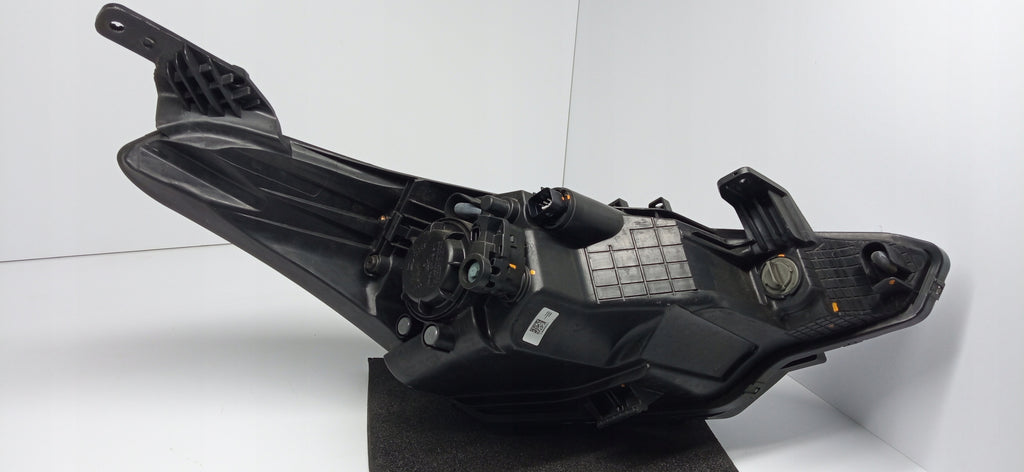HYUNDAI I20 I 20 II 14- LAMPA REFLEKTOR LEWY PRZÓD ZWYKŁA 92101-C8000