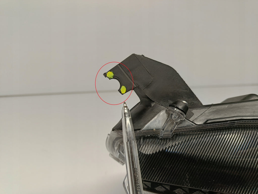 TOYOTA YARIS IV 4 P21 19- LAMPA REFLEKTOR LEWA PRZÓD SOCZEWKA KOITO K0-6 EU