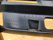Laden Sie das Bild in den Galerie-Viewer, OPEL AGILA B II 08- KÜHLERGRILL STOSSSTANGENTRÄGER VORNE 71741-52K0