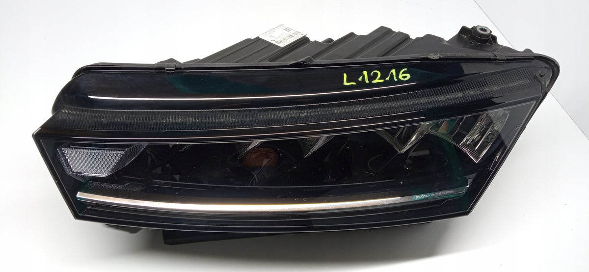 Skoda Octavia IV 4 20- Front Left Light Front Full LED 5E4941015 — photo 5 of 13