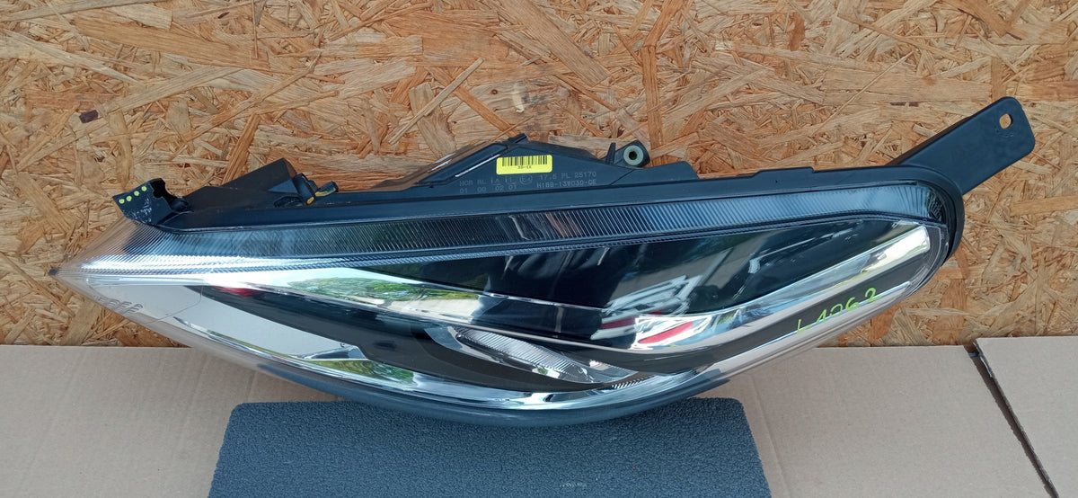 Ford Fiesta MK8 17- Lampa Lewa Przód Przednia Soczewka +led H1BB-13W030-Ce — zdjęcie 7 z 12