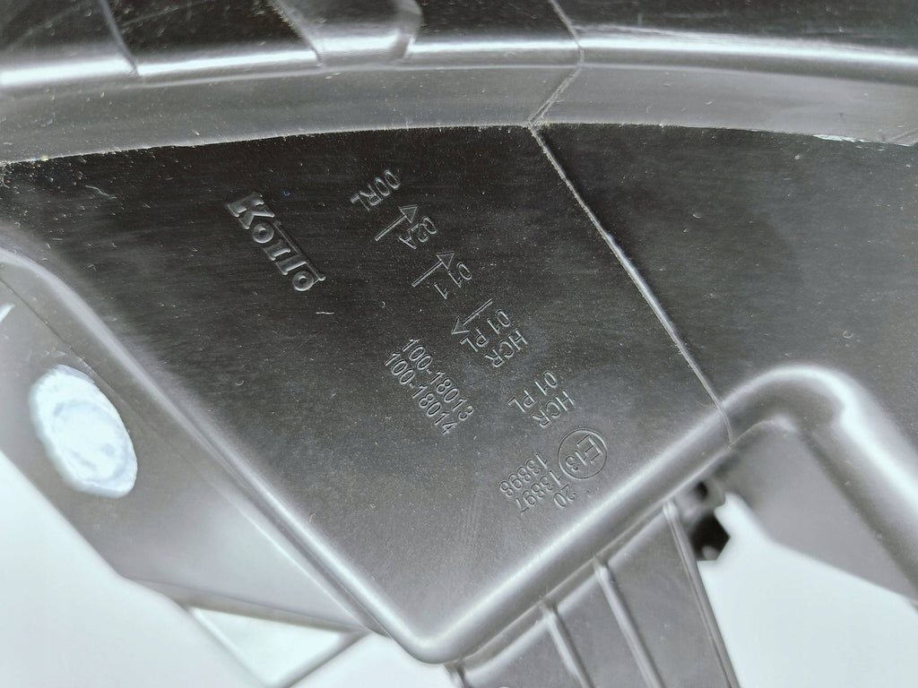 Nissan Qashqai II J11 13- LAMPA PRAWA PRZÓD ZWYKŁA+LED KOITO EU 100-18013