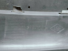 Load image into Gallery viewer, Opel Vivaro II B 14- FRONT BUMPER GRILLE CHROME 623104066R