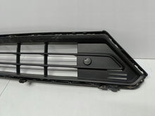 Laden Sie das Bild in den Galerie-Viewer, VOLVO XC40 II 22- KÜHLERGRILL STOSSSTANGE VORNE PDC 32136098