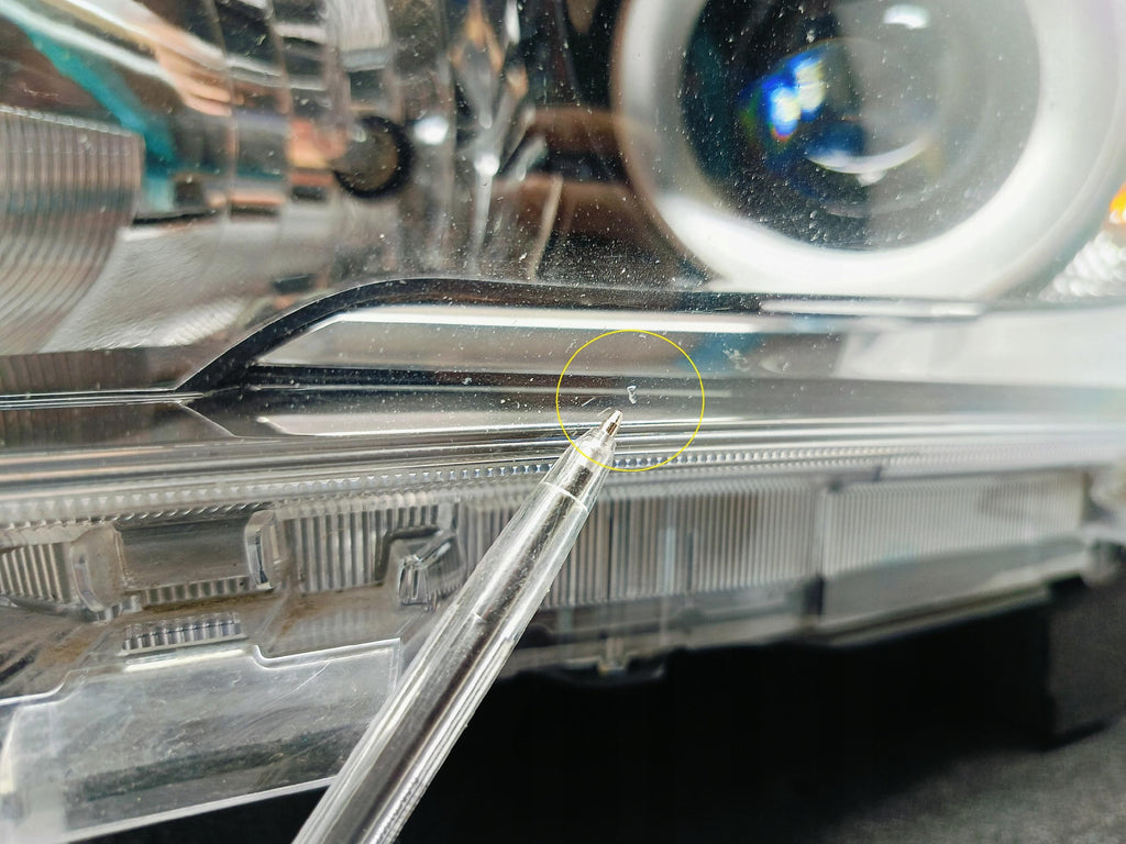 TOYOTA HILUX VIII 8 15-LAMPA REFLEKTOR LEWY PRZÓD SOCZEWKA LED KOITO 0K-56