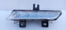 Laden Sie das Bild in den Galerie-Viewer, RENAULT CLIO 4 IV CAPTUR 12- HALOGENSCHEINWERFER TAGFAHRLICHT LINKS LAMPE 266059493R