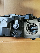 Laden Sie das Bild in den Galerie-Viewer, VOLVO S90 V90 17- SCHEINWERFER RECHTS VORN FULL LED 32228311