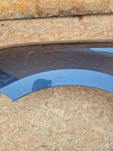Load image into Gallery viewer, SEAT LEON IV 4 E-HYBRID PLUG-IN FRONT LEFT FENDER 5FA821115A
