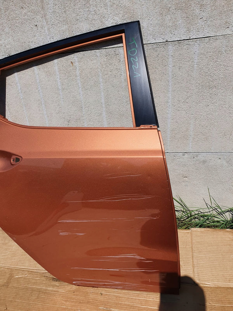 HYUNDAI I10 II DRZWI PRAWE TYŁ TYLNE
