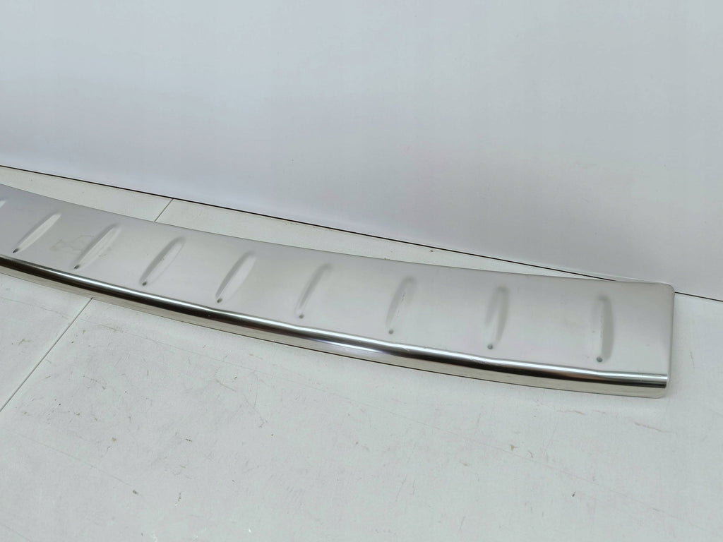 TOYOTA Urban Cruiser 09 LISTWA NAKŁADKA ALUMINIOWA ZDERZAKA TYŁ PZ402-B4520