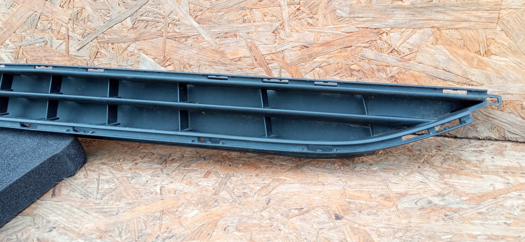 OPEL CORSA E 14- BLENDE GRILL UNTEN STOSSSTANGE VORNE 13432002