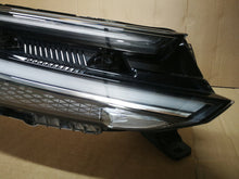 Laden Sie das Bild in den Galerie-Viewer, MG MARVEL R EV 21- RECHTER SCHEINWERFER VORNE FULL LED MODUL EU 102-40161