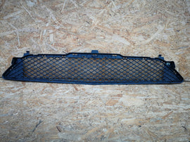 MERCEDES B KLASA W246 11- KRATKA ATRAPA GRILL ZDERZAKA PRZÓD A2468851122