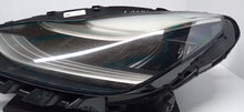 Laden Sie das Bild in den Galerie-Viewer, TESLA MODEL 3 III 17- SCHEINWERFER LINKS VORNE FULL LED 1077375-00-C