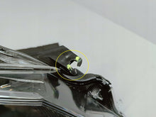 Laden Sie das Bild in den Galerie-Viewer, TOYOTA YARIS III LIFT 17- LAMPA PRAWA PRZÓD SOCZEWKA+LED EU 212-11BZR-LDEM2