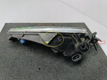 Załaduj zdjęcie do przeglądarki galerii, FORD FOCUS MK3 LIFT 14- HALOGEN PRZECIWMGIELNY LEWY PRZÓD F1EB-15A255-AB