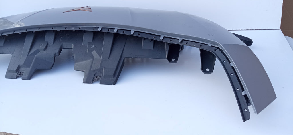 SEAT CUPRA BORN 21- ATRAPA CZĘŚĆ GÓRNA ZDERZAKA PRZÓD STELAŻ 10E807217H
