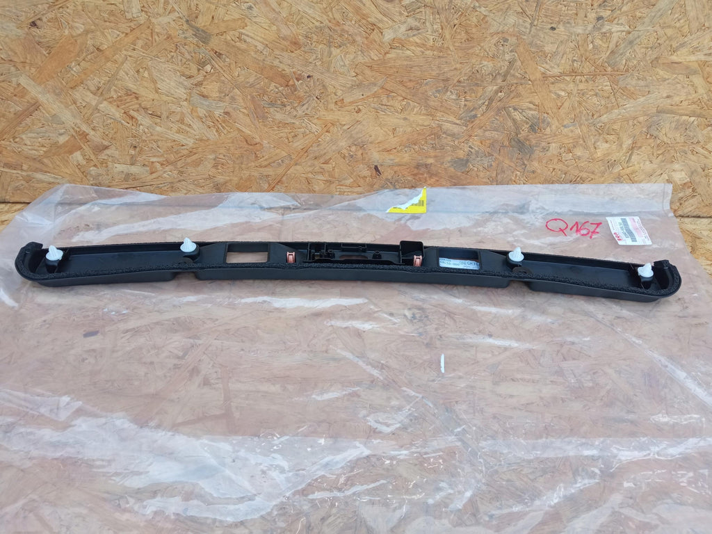 SUZUKI SWIFT 11-17 UNTERE LEISTE HECKKLAPPE