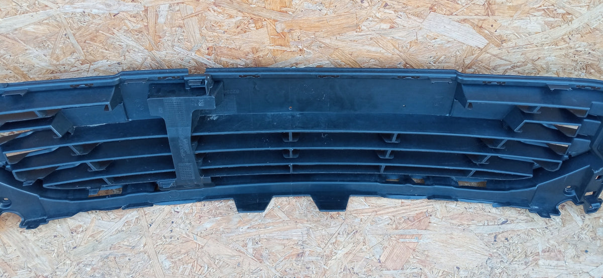 Renault Clio 4 IV Lift 16- Grille Grille Center Grille 622542412R — photo 8 of 9