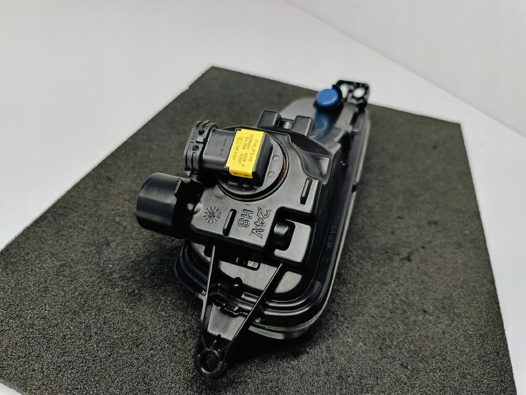 FOCUS FIESTA MONDEO- NEBELSCHEINWERFER RECHTS VORNE NEU F1EB-15A254-AB