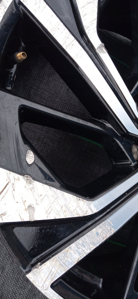 FELGA ALUMINIOWA NISSAN QASHQAI III J12 8.0"X20" ET40 5X114.3 6UA6A