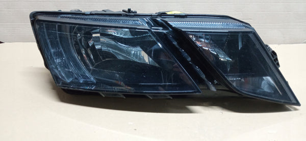 SKODA OCTAVIA III 3 LIFT 5E1 16- VORNE RECHTS LEUCHTE VORDERE STANDARD 5E1