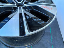 Załaduj zdjęcie do przeglądarki galerii, FELGA ALUMINIOWA POLESTAR VOLVO OE 9.0''x19'' ET53 5x108 32327782