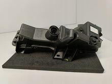 Laden Sie das Bild in den Galerie-Viewer, TESLA MODEL Y MY 20-HALOGEN TAGFAHRLICHT RECHTS NEBELSCHEINWERFER LED 1507933-00-C