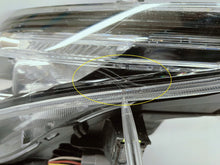 Laden Sie das Bild in den Galerie-Viewer, Toyota Auris II E18 LIFT 15- SCHEINWERFER LINKS LINSE+LED EU 81150-02K30