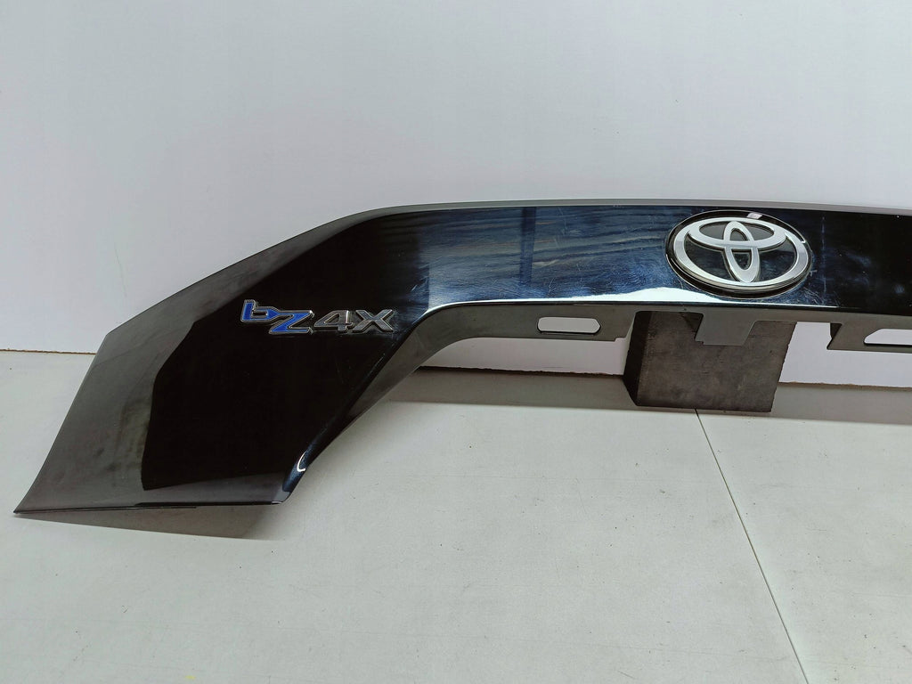 Toyota bZ4X BZ4X 22- BLENDA NAKŁADKA KLAPY BAGAŻNIKA TYŁ 76801-42300