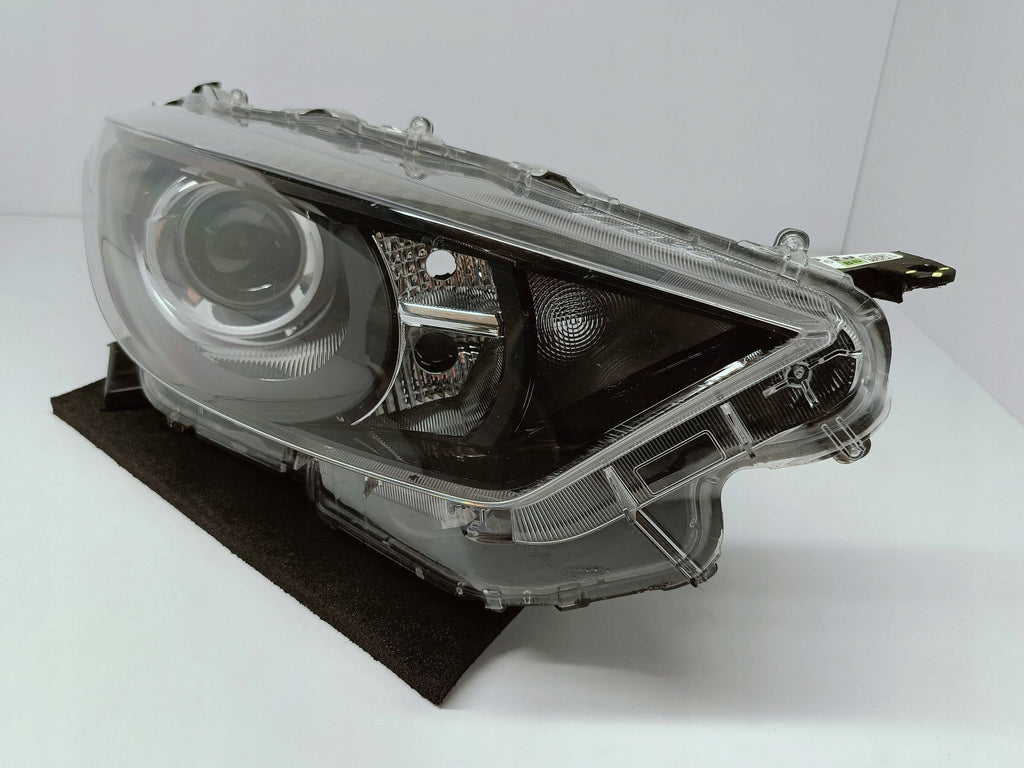 TOYOTA YARIS IV 4 P21 19-LAMPA REFLEKTOR PRAWY PRZÓD SOCZEWKA KOITO K0-6 EU