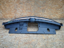 Laden Sie das Bild in den Galerie-Viewer, OPEL VIVARO B 14- ATRAPA KRATKA GRILL ZDERZAKA PRZEDNIEGO CHROM 623105615R