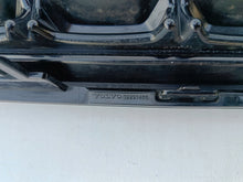 Load image into Gallery viewer, VOLVO XC40 LIFT R-DESIGN 22- ATRAPA GRILL KRATKA ZDERZAKA PRZÓD 32291466