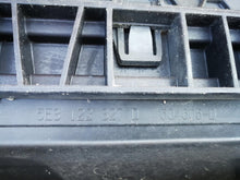 Laden Sie das Bild in den Galerie-Viewer, SKODA OCTAVIA IV 4 19- LUFTFÜHRUNG ROLLO JALOUSIE 5E3122327D