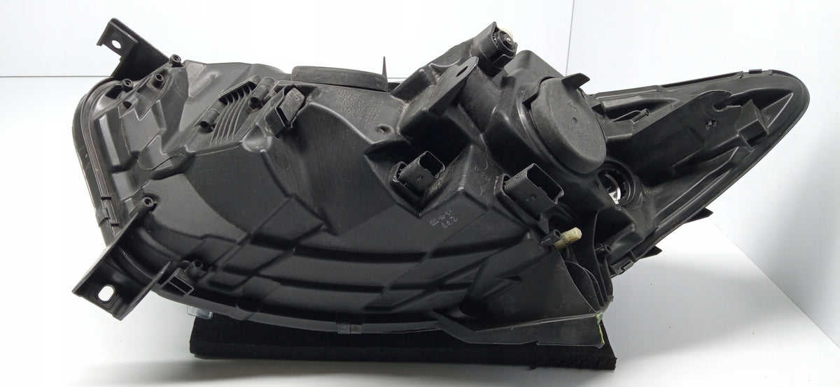 Renault Captur I 13- Lampa Reflektor Prawy Przód Zwykła H1 260105066R — zdjęcie 9 z 14