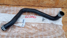 Load image into Gallery viewer, 208 2008 C3 DS3 LOWER RADIATOR HOSE NEW