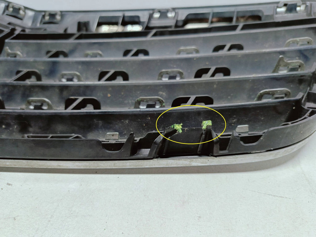 Mercedes-Benz E W212 09- ATRAPA GRILL ZDERZAKA PRZEDNIEGO A2128800583