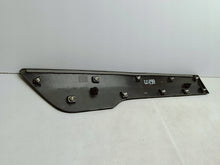 Laden Sie das Bild in den Galerie-Viewer, Ford Transit Tourneo Connect II 13- TÜRLEISTE HINTEN LINKS DT11-V29077-D
