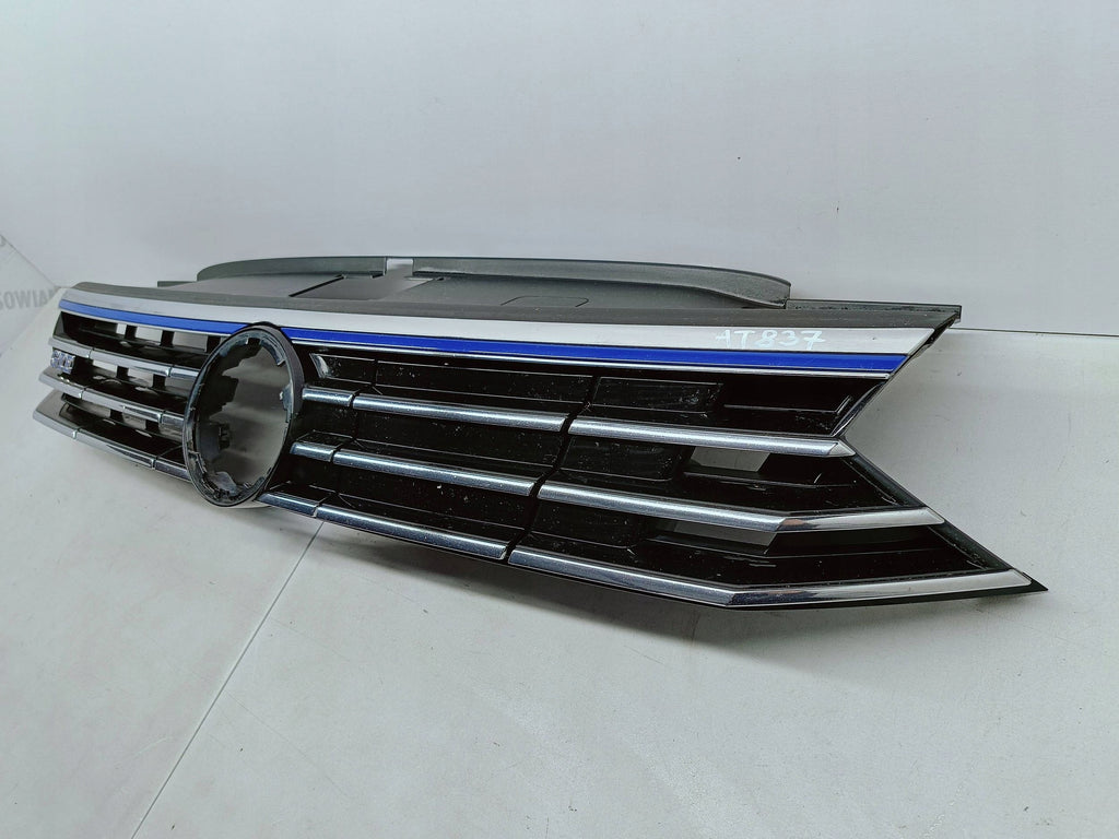 Volkswagen PASSAT B8 GTE EV 14- ATRAPA GRILL ZDERZAKA PRZÓD 3G0853653B