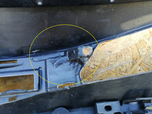Laden Sie das Bild in den Galerie-Viewer, TOYOTA COROLLA XII E21 19- STOßSTANGE VORNE OHNE PDC 52119-02P40