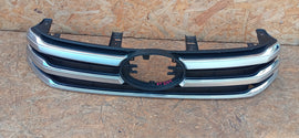TOYOTA HILUX 15- ATRAPA GRILL ZDERZAKA PRZEDNIEGO 53111-0K720