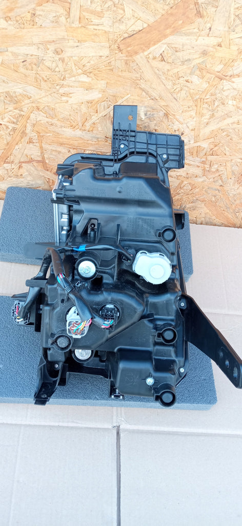 MAZDA MX30 MX-30 20- LAMPA REFLEKTOR PRAWY PRZÓD FULL LED DN4L-51030