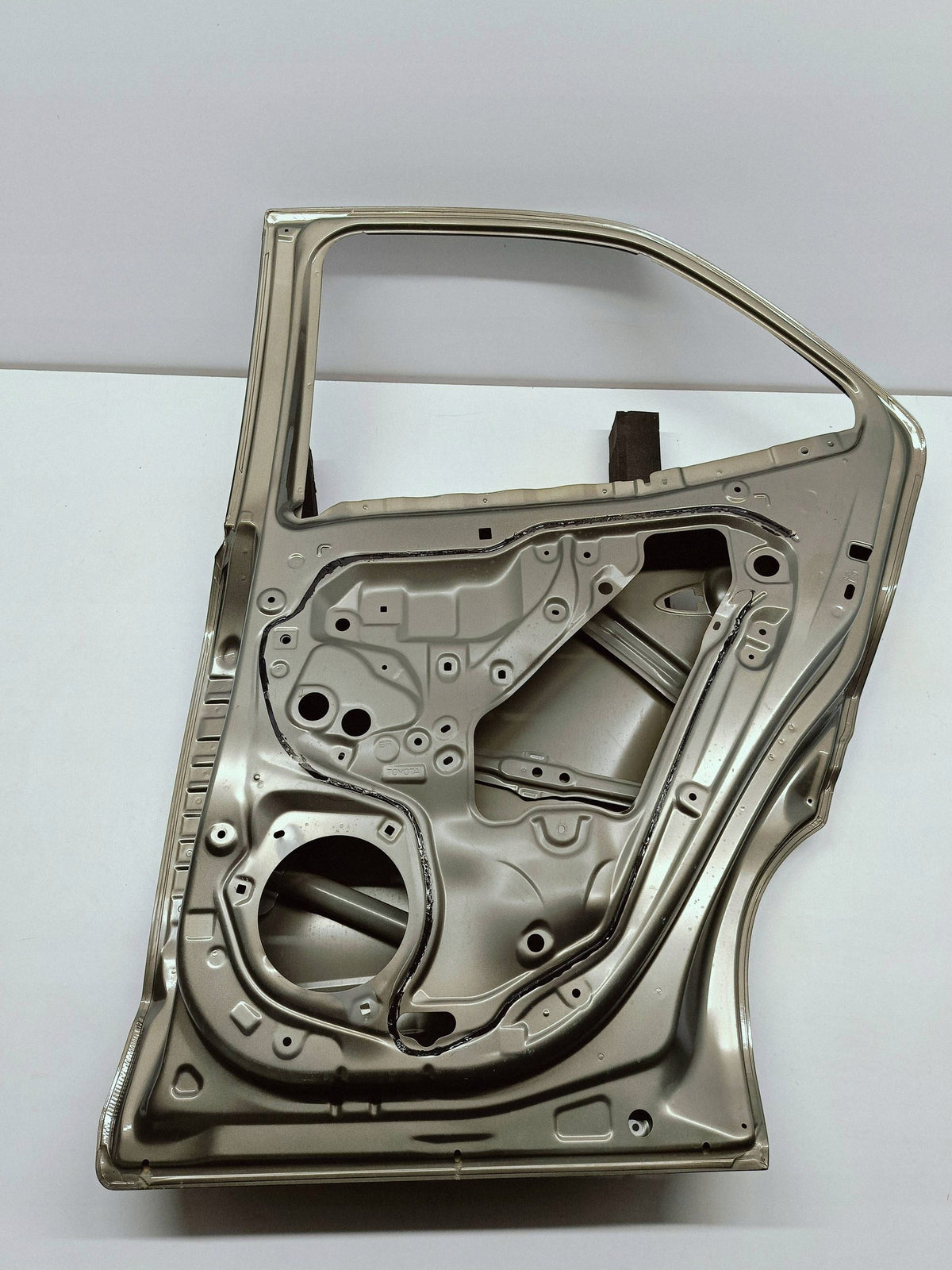 Tür Hinten Rechts Toyota Yaris Cross 2021- 67113K2010 — Foto 12 von 15